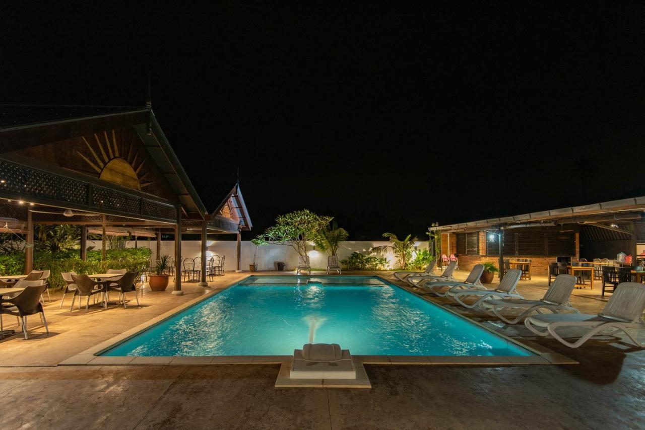 Riverra Inn Langkawi Kuah Exteriör bild