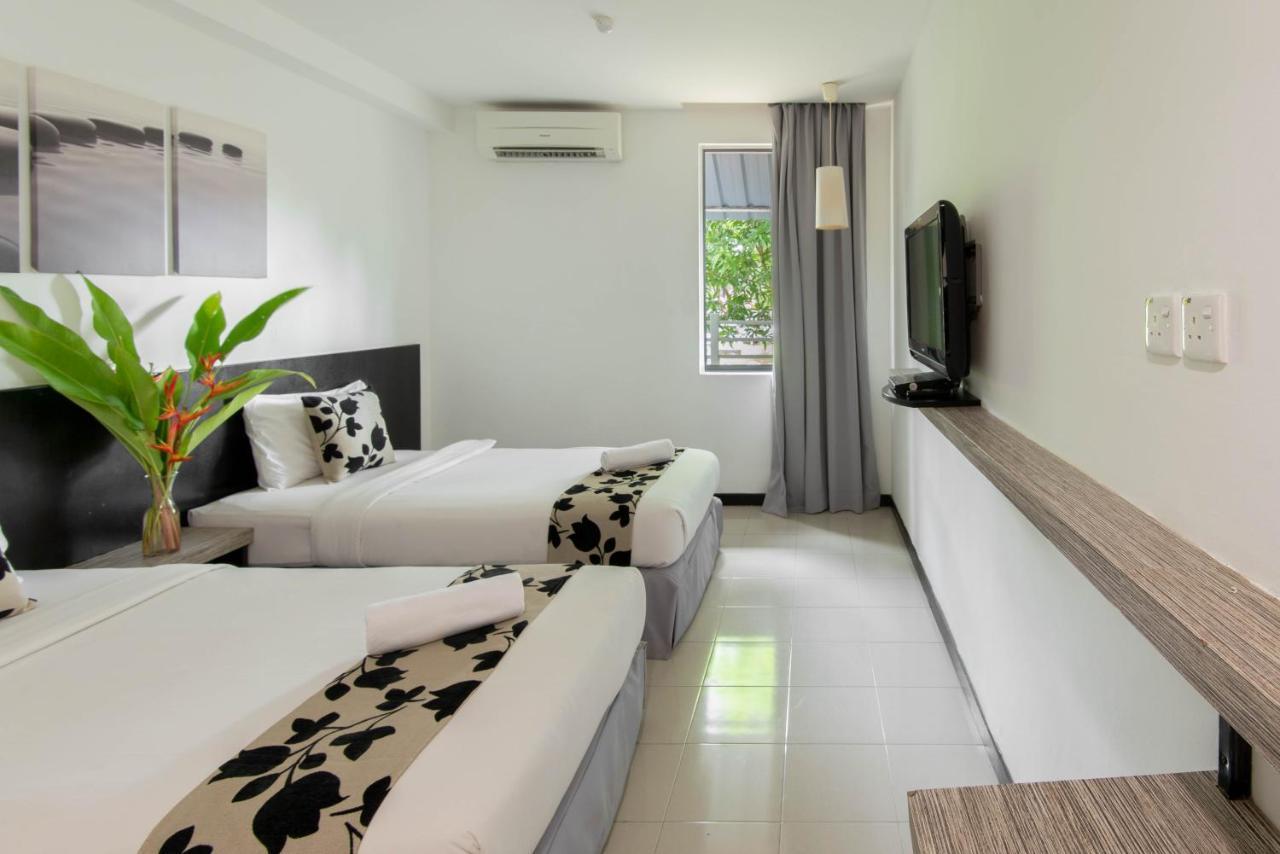 Riverra Inn Langkawi Kuah Exteriör bild